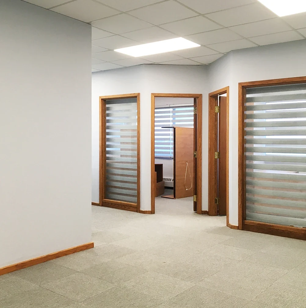 Dual shades on glazed office doors
